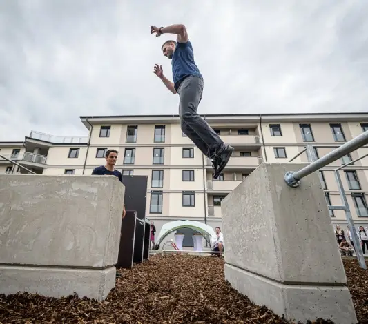 První parkourové hřiště v Brandýse slavnostně otevřeno
