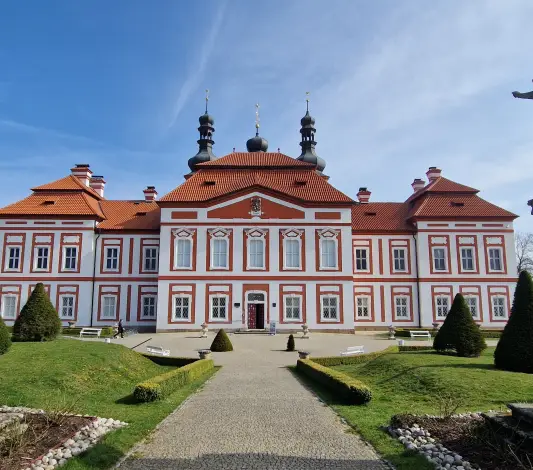 Víkend v Plasech: Pivo, památky a pohoda s týmem